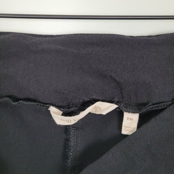 Soft Surroundings Crop Pull On Pants Crochet Trim Stretch Black Size PM Petite - Picture 9 of 9